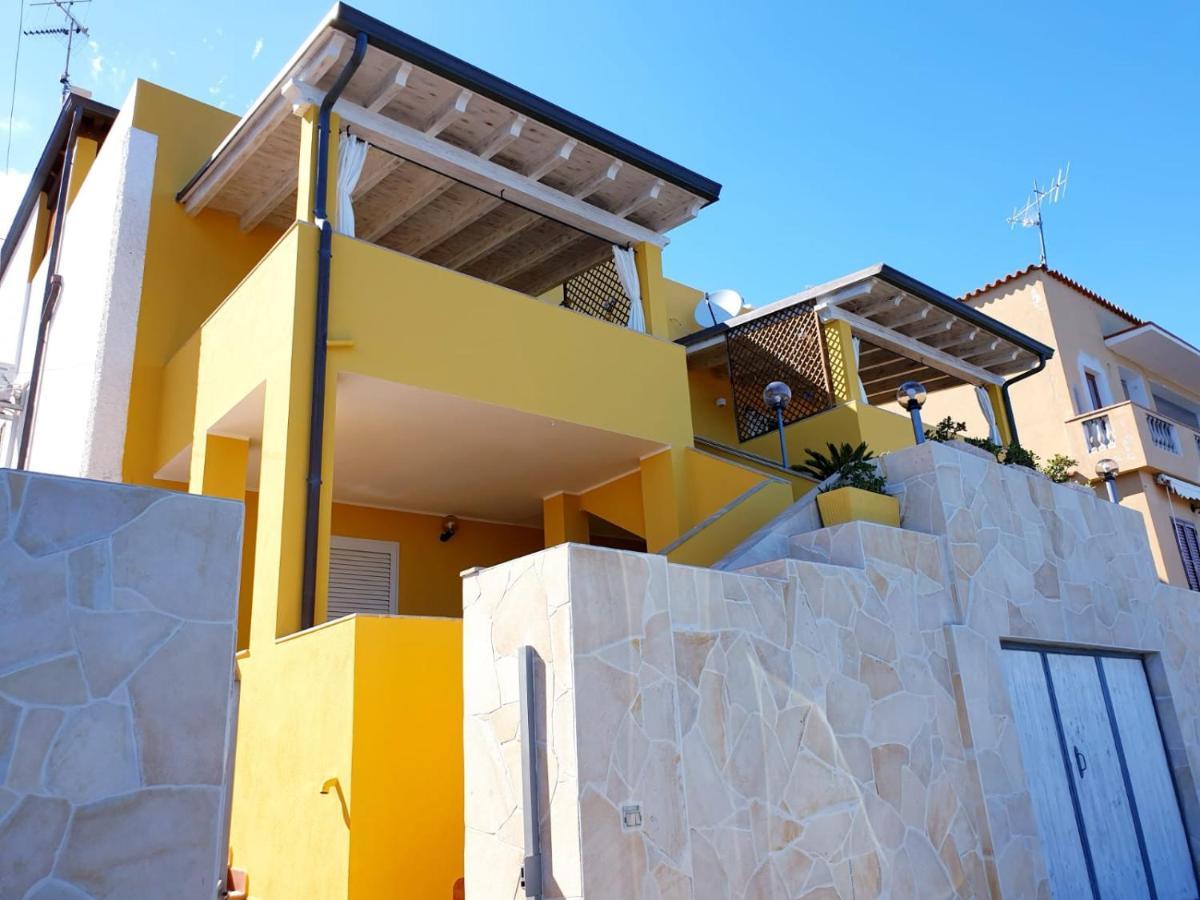 La Casa Gialla Cala Gonone Exterior photo